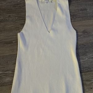 Sleeveless blouse